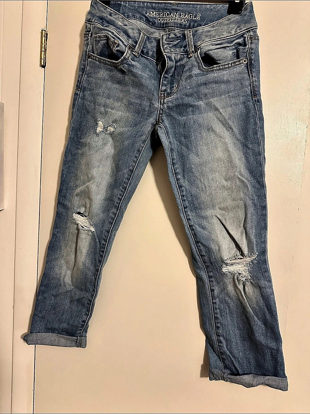 American Eagle Outfitters Women's Distressed Artist Crop Jeans in Blue